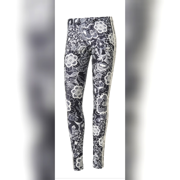 Adidas Flower Pattern Leggings - Picture 2 of 4